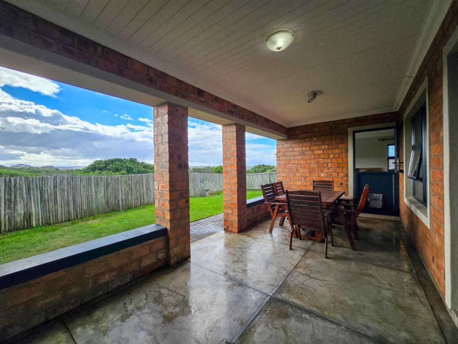 2 Bedroom Property for Sale in Stilbaai Wes Western Cape